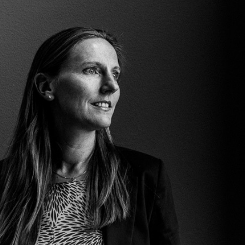 #06 Over succesvol scheiden, balans en een pleegkind met HR directeur Havenbedrijf Rotterdam Astrid Jonker
